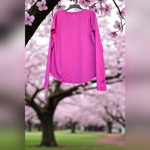 Tek Gear Adaptive Long Sleeve Performance Tee Color: Magenta, Size: LARGE (EUC) - Picture 5 of 8